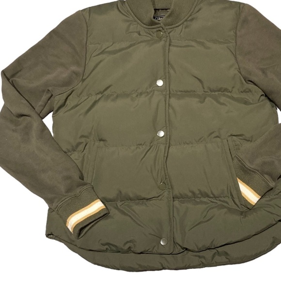 Abercrombie & Fitch - Women’s Puffer Jacket - Picture 4 of 13